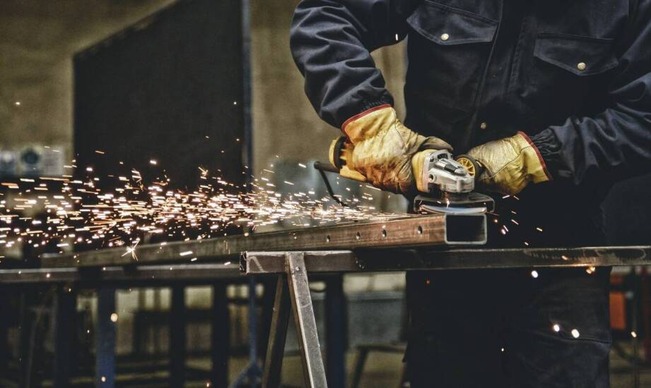The Latest Technologies in Sheet Metal Grinding – What Should You Know?