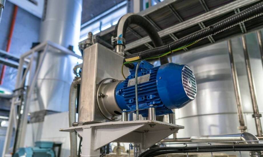 Jakie są najczęstsze zastosowania pomp hydraulicznych tłoczkowych w przemyśle ciężkim?
