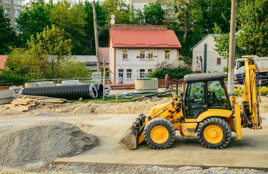 Jakie są najważniejsze korzyści z wynajmu buldożerów do robót ziemnych?