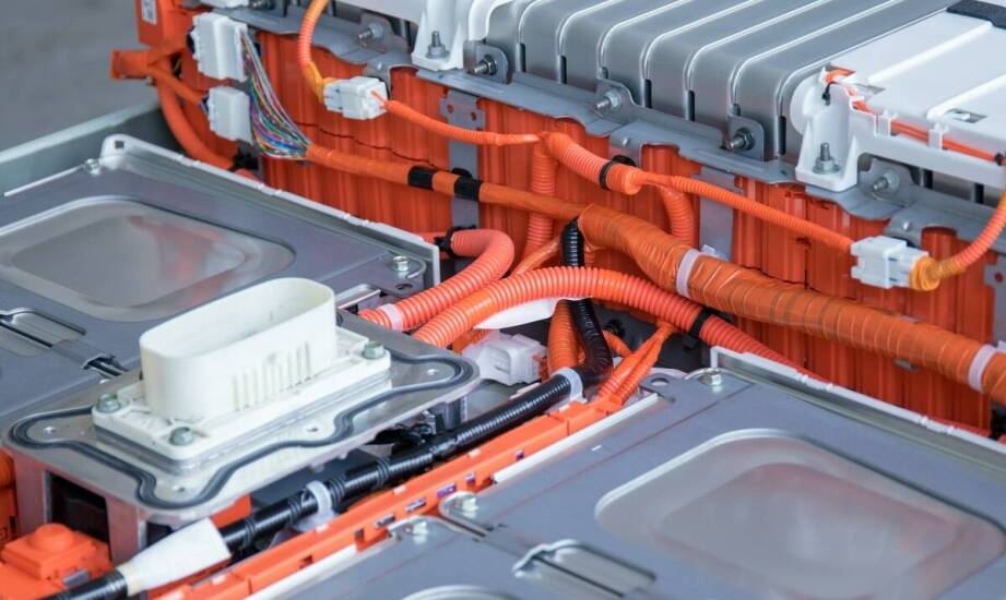 Zastosowanie baterii trakcyjnych litowo-jonowych w inteligentnych systemach zarządzania energią