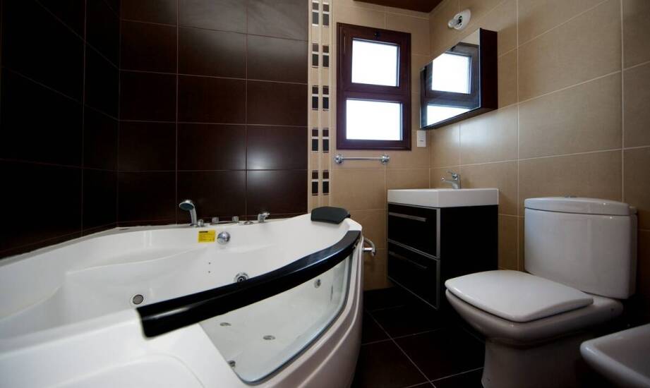 Pokoje z jacuzzi – luksusowy relaks po intensywnym dniu
