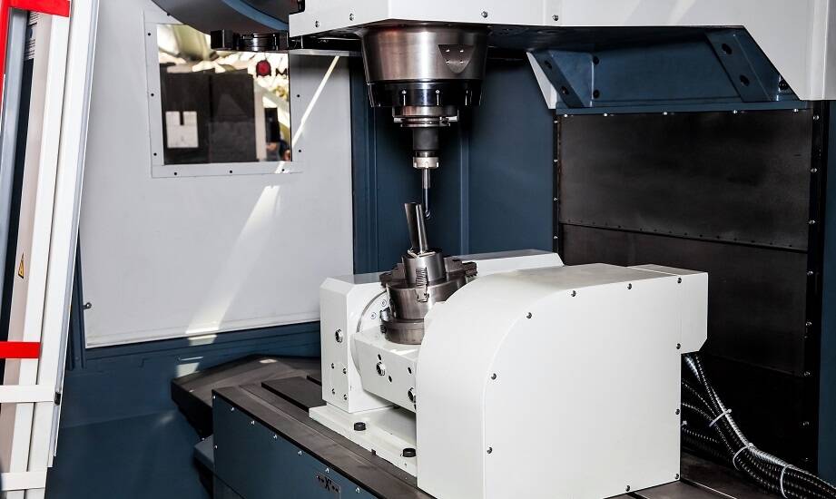 Usługi CNC a elastyczność produkcji – jak to działa?