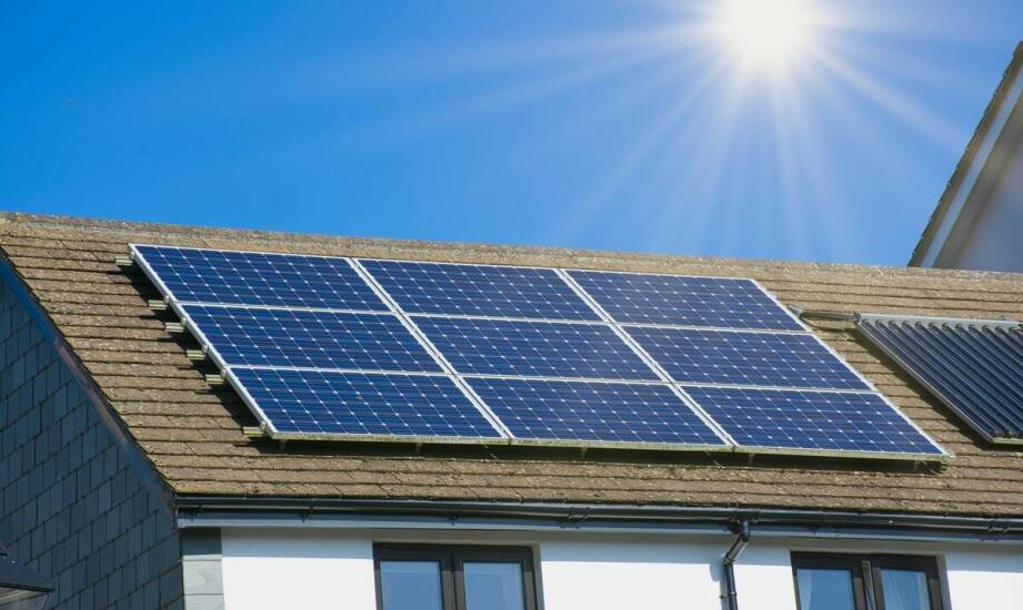 Fotowoltaika dla firm – jak zwiększyć efektywność energetyczną przedsiębiorstwa?