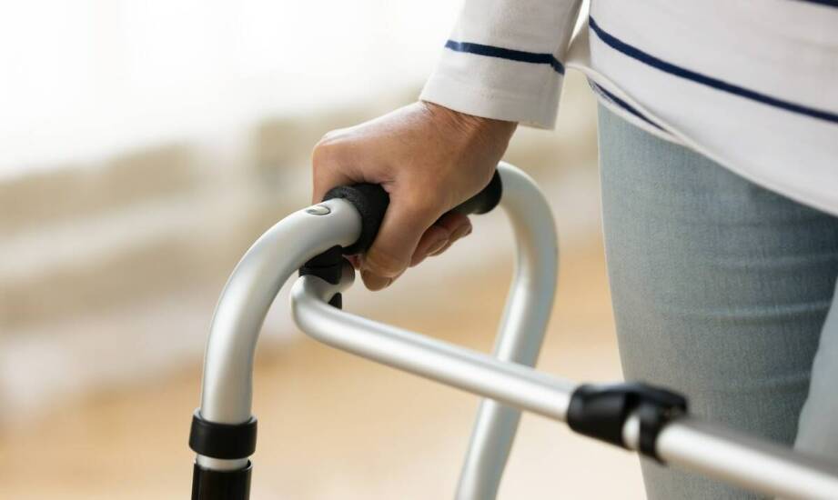 Jak wynajem balkoników i chodzików wpływa na rehabilitację pacjentów?