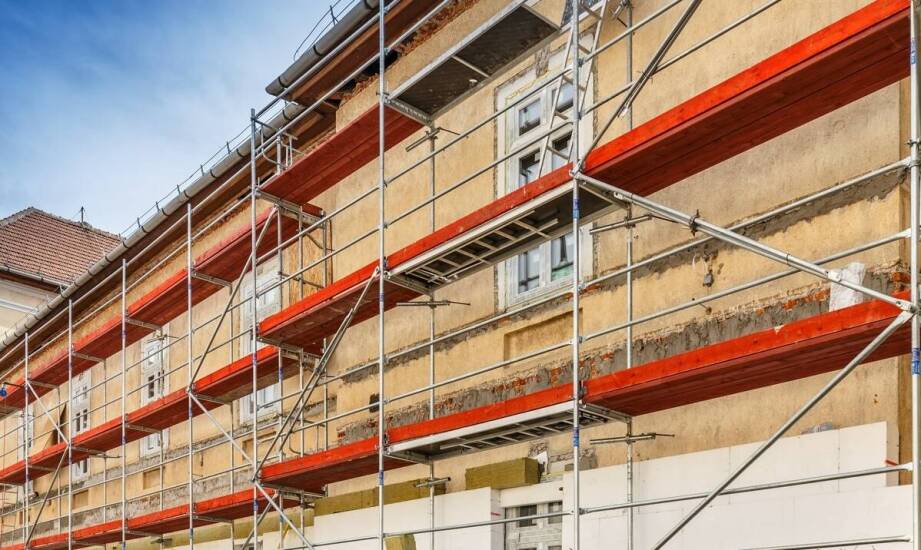 Jakie są najważniejsze zalety współpracy z wypożyczalnią rusztowań?
