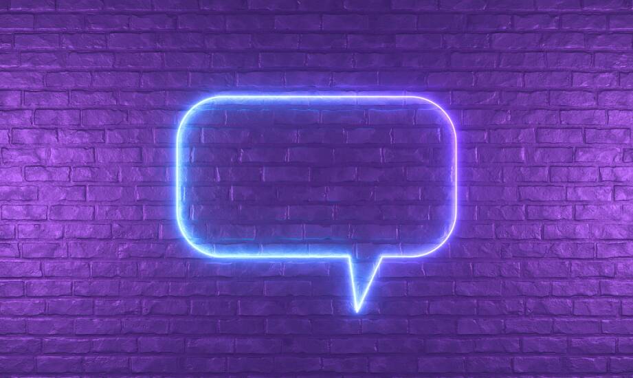 Wpływ podświetlanego logo na ścianę na pierwsze wrażenie klienta