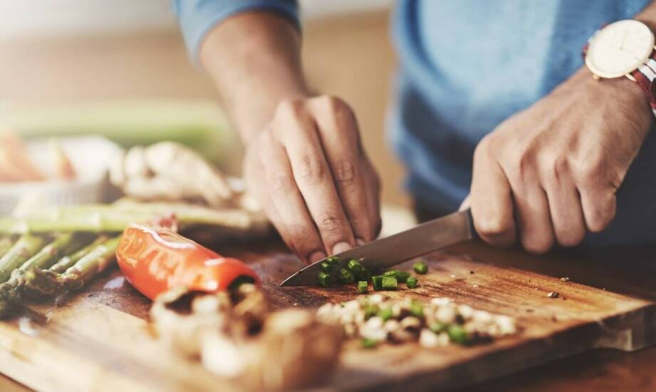 Jak dbać o kitchen helper podwójny, by służył przez lata?