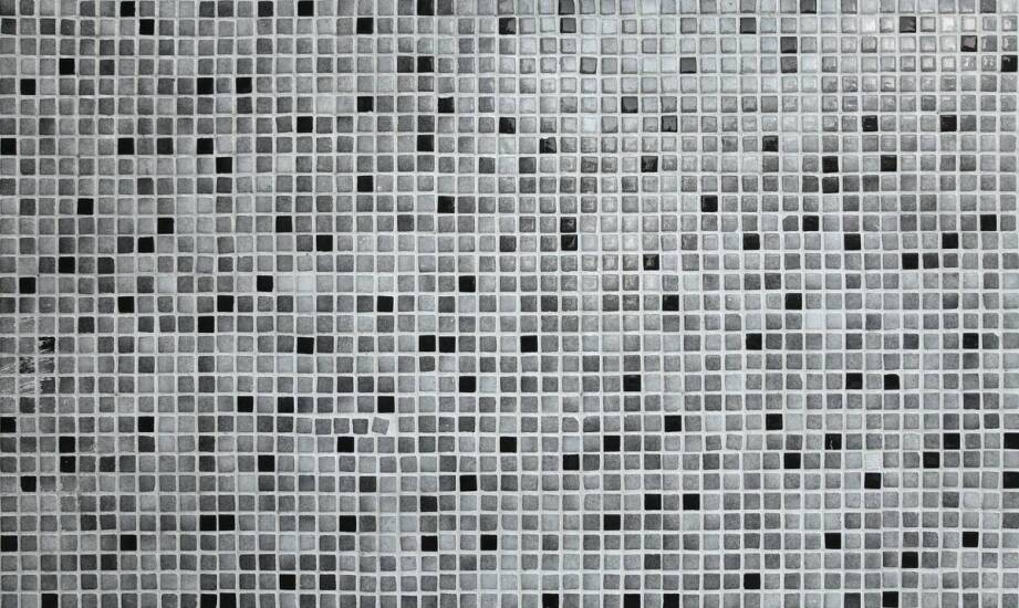 Dlaczego płytki metalowe są idealnym rozwiązaniem dla miejsc narażonych na uszkodzenia?