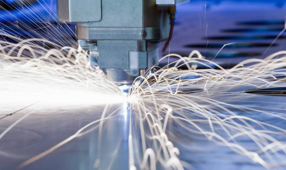 Wpływ cięcia laserowego na jakość i precyzję wyrobów stalowych