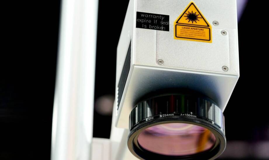 Znakowanie laserowe stali: Jakie są jego zalety w kontekście ochrony środowiska?