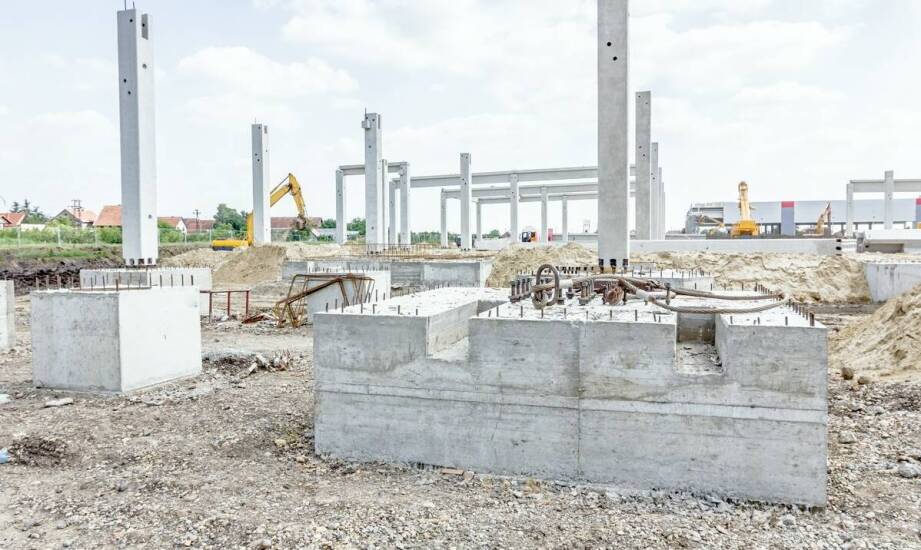 Porównanie kosztów budowy fundamentów z bloczków betonowych i alternatywnych rozwiązań