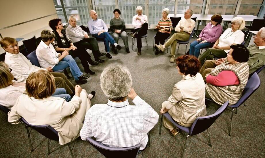 Wsparcie psychologiczne dla seniorów w domu opieki Feniks Otwock