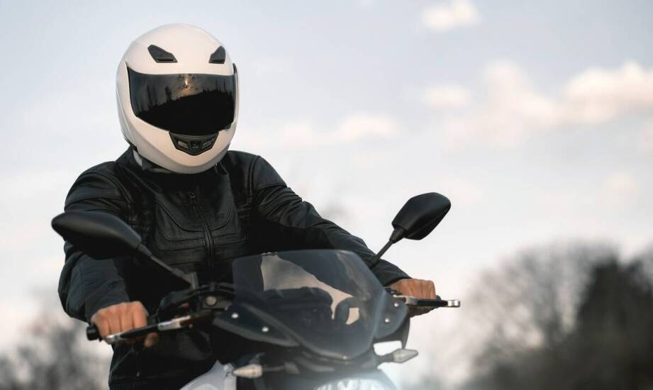 Dlaczego warto inwestować w kask Venom dla zwiększenia bezpieczeństwa?