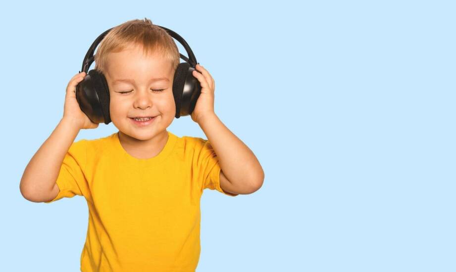 Jak wybrać audiobooki dla dzieci w wieku szkolnym?