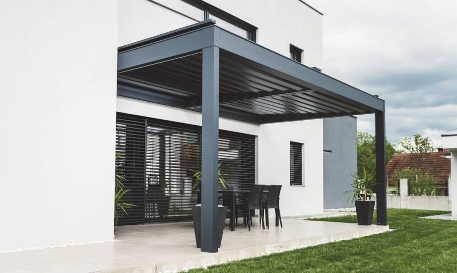 Jak pergola aluminiowa może chronić przed zmiennymi warunkami atmosferycznymi?