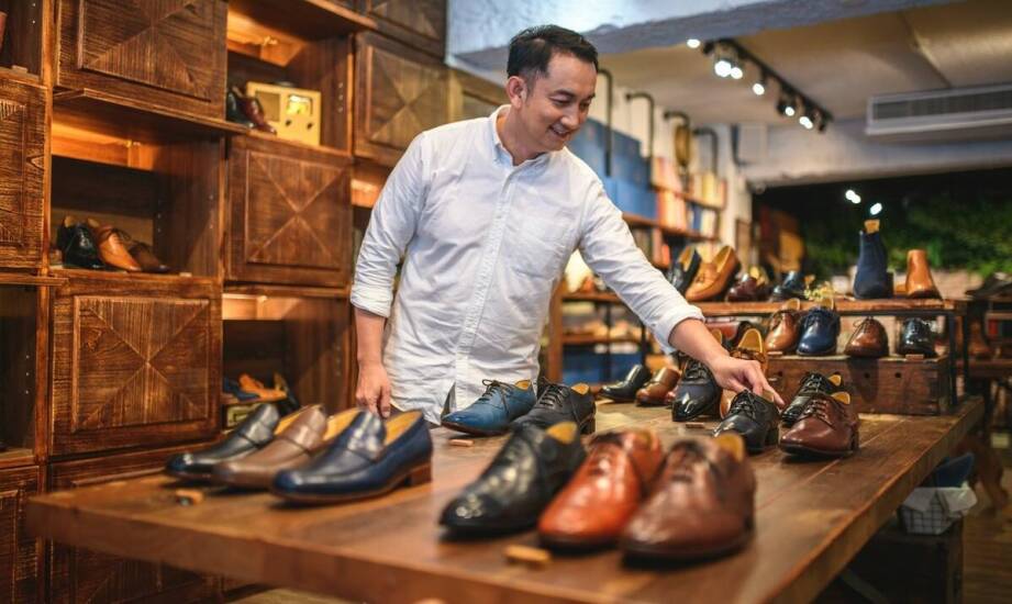 Buty profilaktyczne jako element stylizacji – jak je nosić?