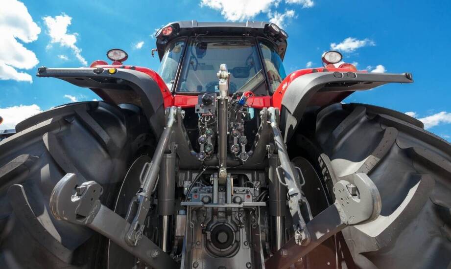 Jakie ciągniki rolnicze są najczęściej wybierane w agro sieci stara dąbrowa?