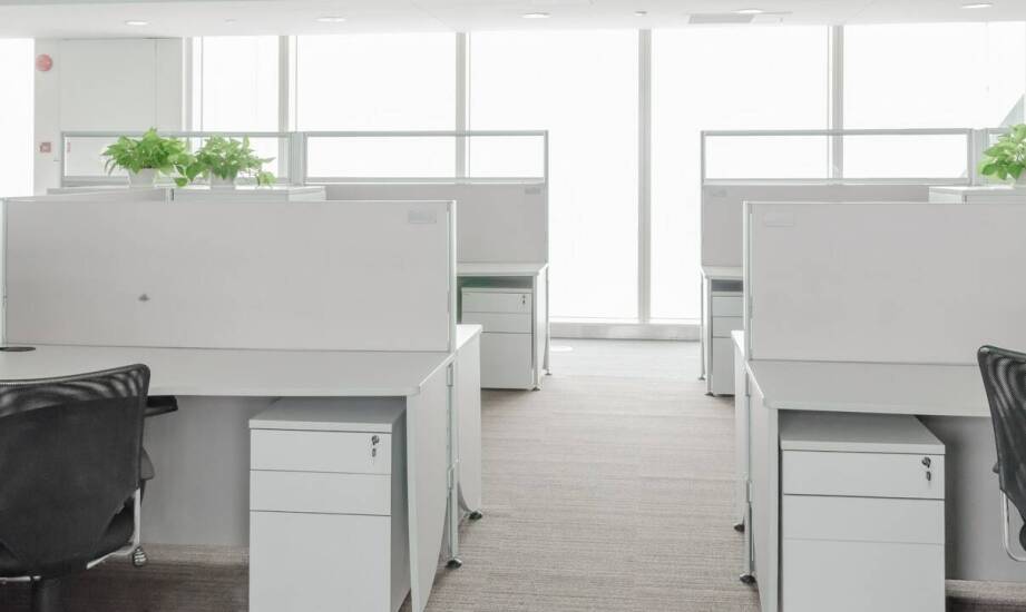 Ergonomiczne rozwiązania w clean room dla przemysłu farmaceutycznego