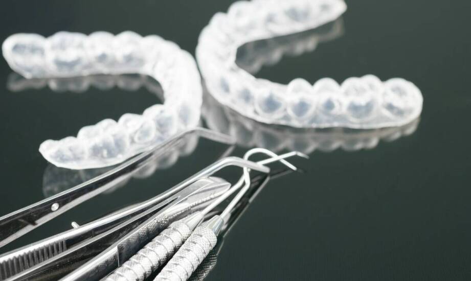 Jakie są wskazania do zastosowania miniimplantów w leczeniu ortodontycznym?