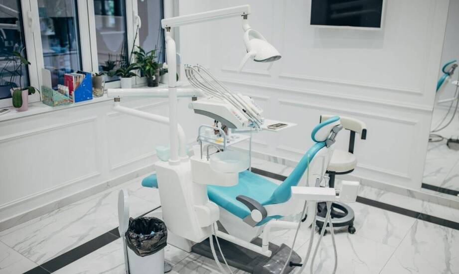 Periodontologia – jakie nowości w leczeniu mogą poprawić zdrowie dziąseł?