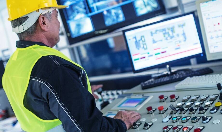 Jak efektywnie wykorzystać em415pro do monitorowania instalacji elektrycznych?