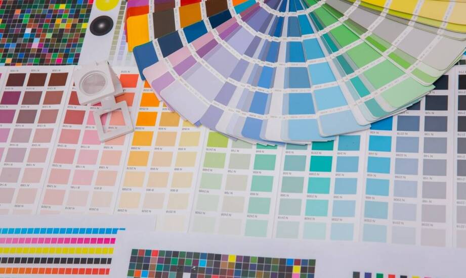 Rola kolorystyki w projektowaniu grafik wielkoformatowych