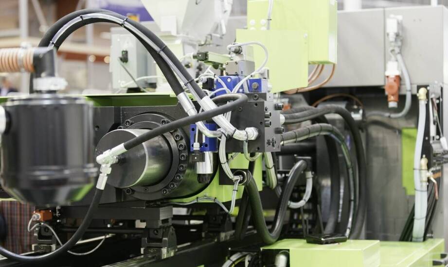 Jak technologia wtrysku termoplastycznego poprawia efektywność produkcji?