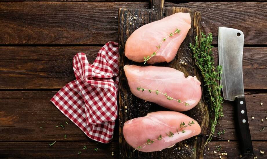 Surowe mięso z indyka jako wsparcie dla naturalnych instynktów żywieniowych zwierząt