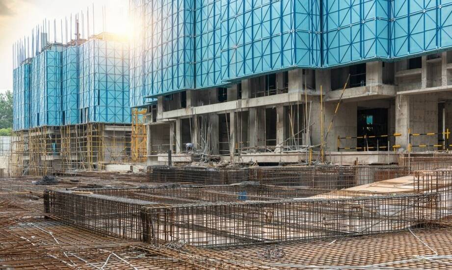 Najczęstsze wyzwania przy projektowaniu hal całorocznych i jak je pokonać