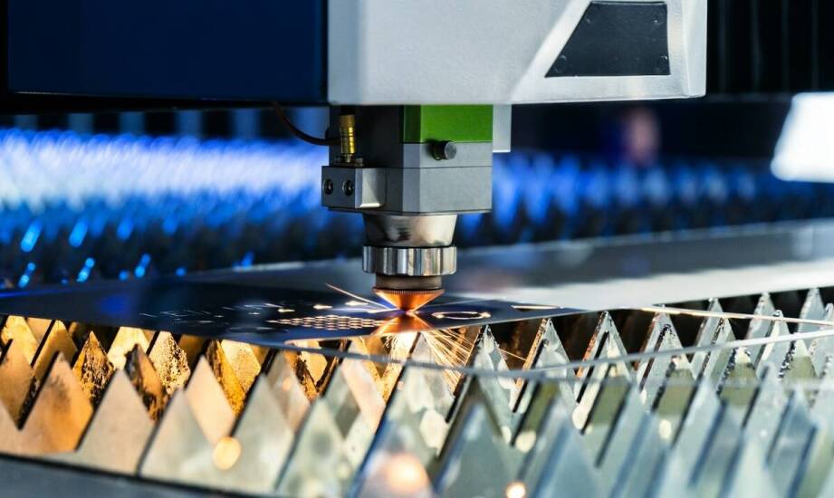 W jaki sposób producent progów samochodowych optymalizuje procesy produkcyjne?