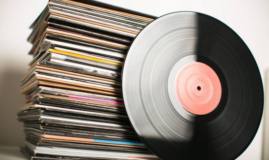 Wpływ jakości nadruku na płyty CD na odbiór treści multimedialnych