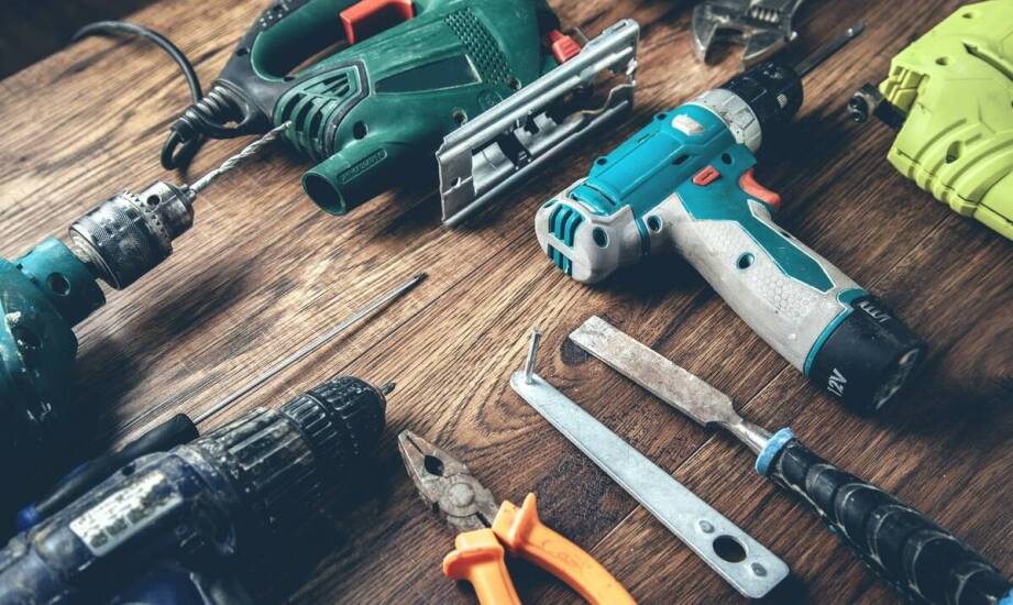 Jakie materiały są wykorzystywane w produkcji kluczy udarowych?
