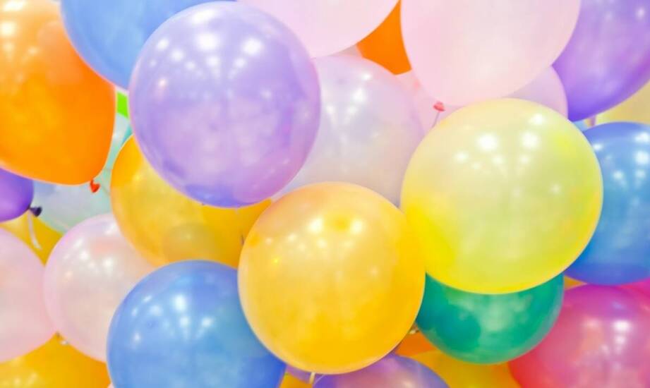 Dlaczego balony foliowe na hel są idealnym wyborem na przyjęcia dla dzieci?