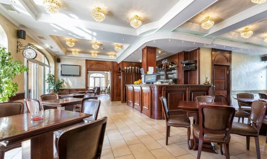 Domowy klimat i kulinarne doznania – co oferujemy gościom w naszym hotelu w Karpaczu?