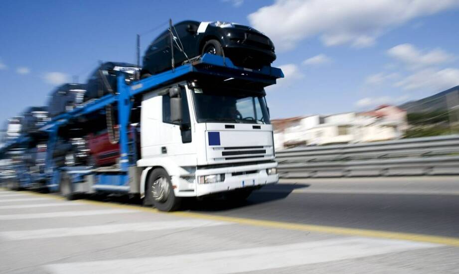 Jak przygotować samochody do międzynarodowego transportu?