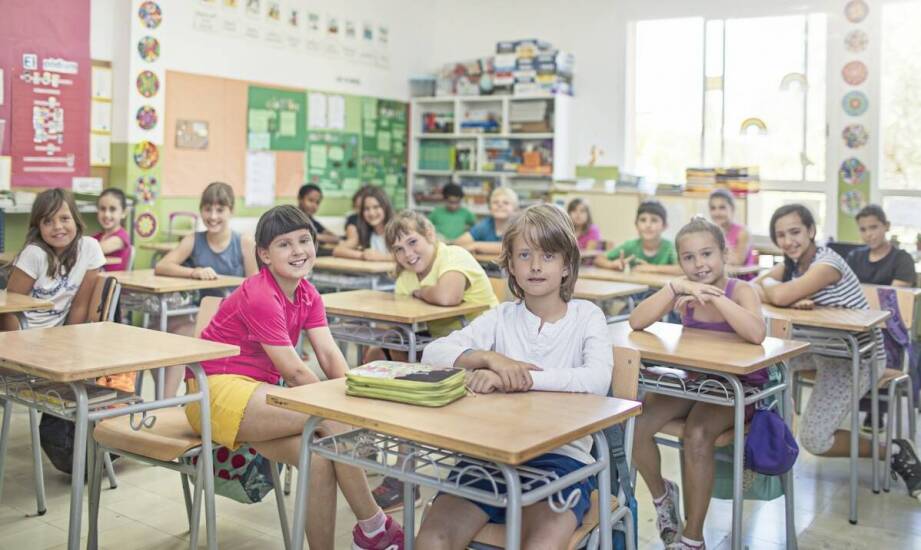 Jak nasza szkoła integruje elementy kulturowe w nauczaniu angielskiego dla dzieci?