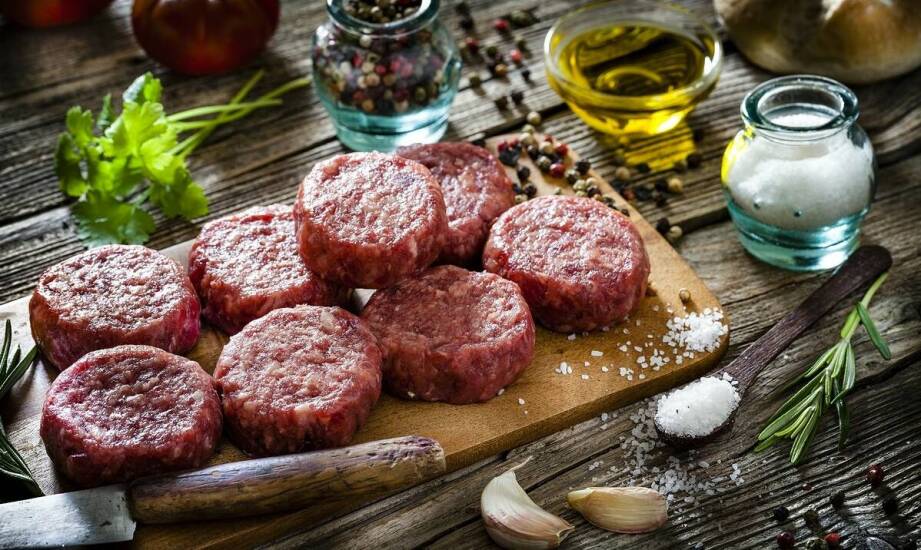 Wartości odżywcze mięsa gulaszowego z sarny – dlaczego warto je znać?