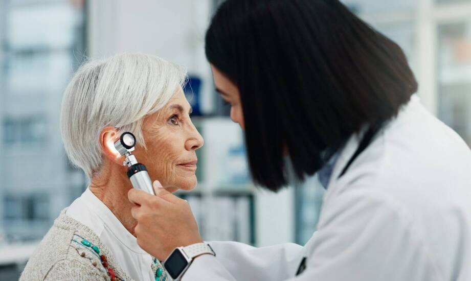 Jakie są najczęstsze objawy chorób uszu diagnozowane przez otolaryngologię?