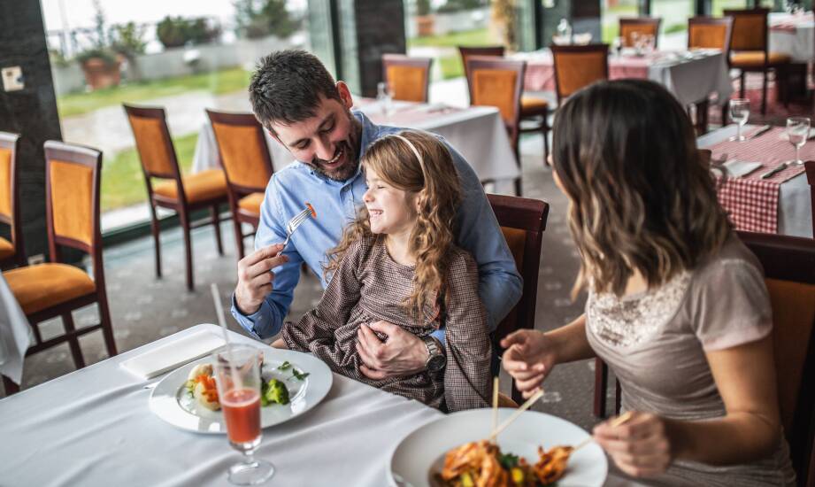Dzień rodzinny w naszej restauracji: przyjazne dzieciom menu i wyjątkowa atmosfera