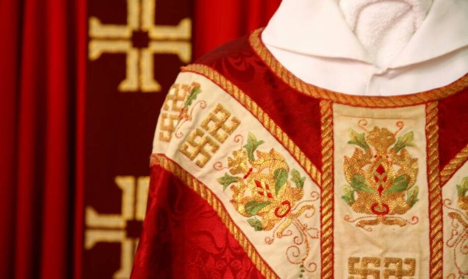 Ekologia w produkcji stuł kapłańskich – jakie są możliwości?