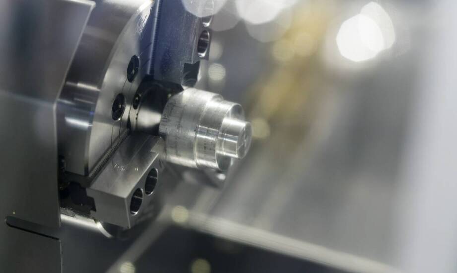 Proces toczenia CNC na automatach a minimalizacja błędów produkcyjnych