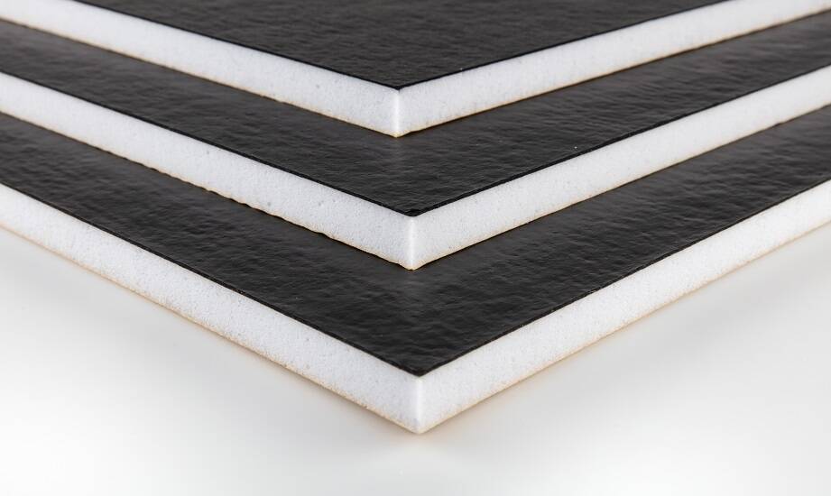 Przemysłowe zastosowania PTFE materiału w produkcji przewodów i kabli