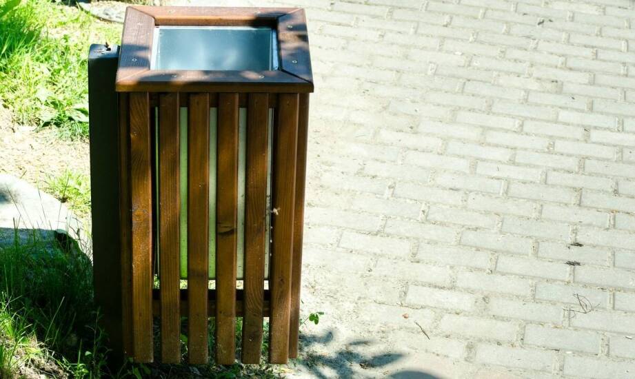 Jak wybrać idealne kosze na odpady, aby ułatwić codzienną segregację?