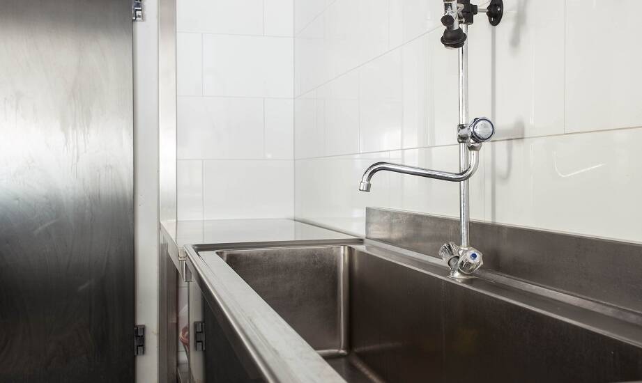 Innowacje w produkcji sanitarno-higienicznego sprzętu dla sklepów spożywczych