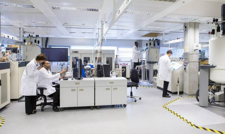 Jak ciekły azot wspiera procesy badawcze w laboratoriach?