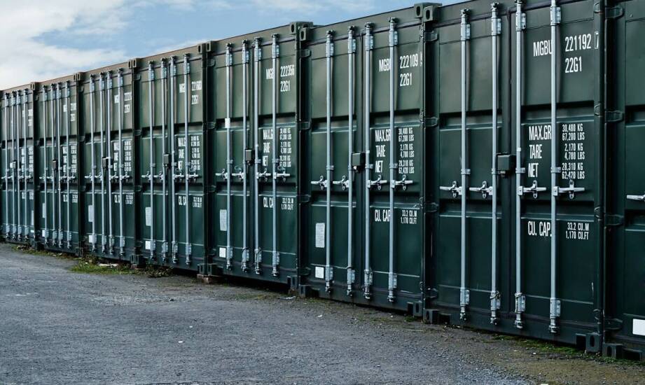 Wie tragen Abrollcontainer zur Optimierung der Abfalllogistik bei?