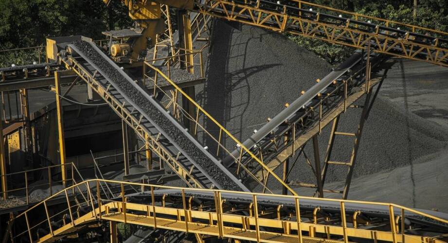 Wie wählt man die richtigen Förderbänder für die chemische Industrie aus?