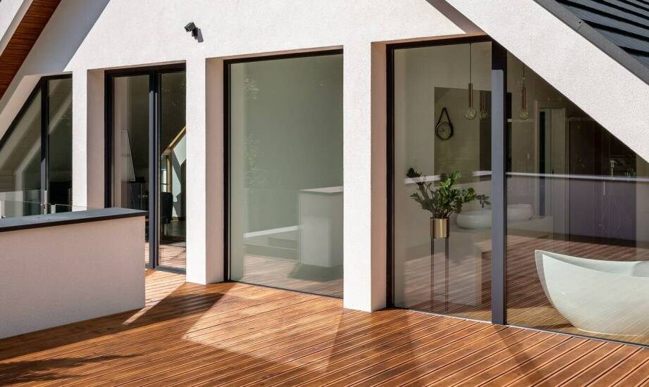 Außenfensterverkleidung aus Aluminium als Element modernen Designs