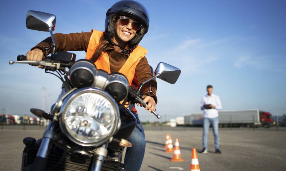 Przewodnik po kategorii prawa jazdy na motorowery i motocykle