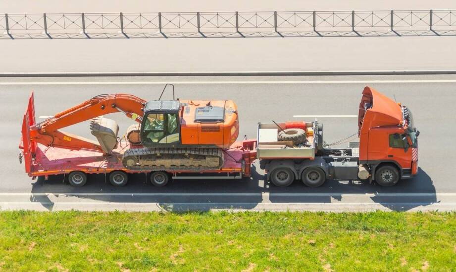 Znaczenie transportu specjalistycznego w kontekście sprzedaży maszyn budowlanych